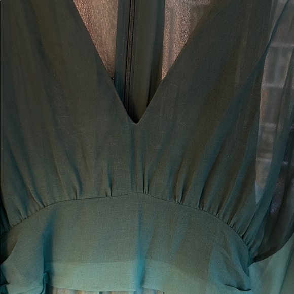 Banana Republic Dresses & Skirts - Banana Republic Green Long Sleeve Goddess gown. Great for formal occasions.